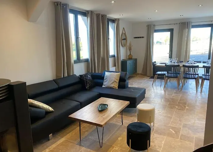 De L'epinay Mirabelle Holiday home *