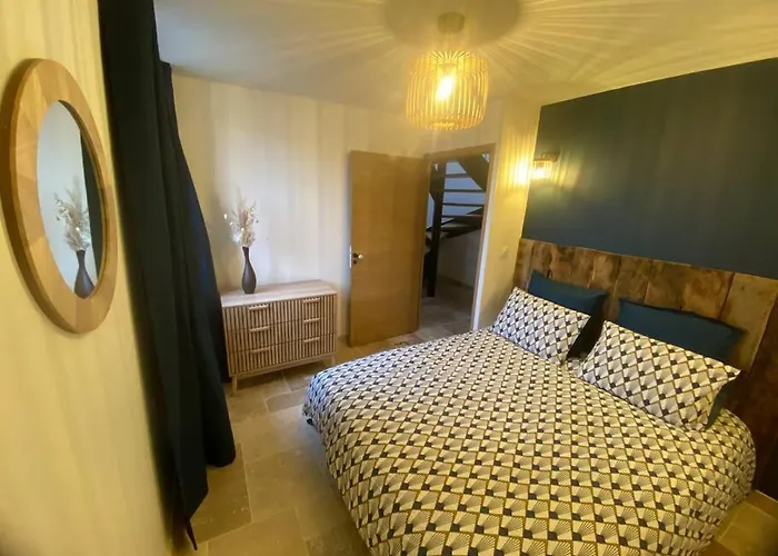 De L'epinay Mirabelle *